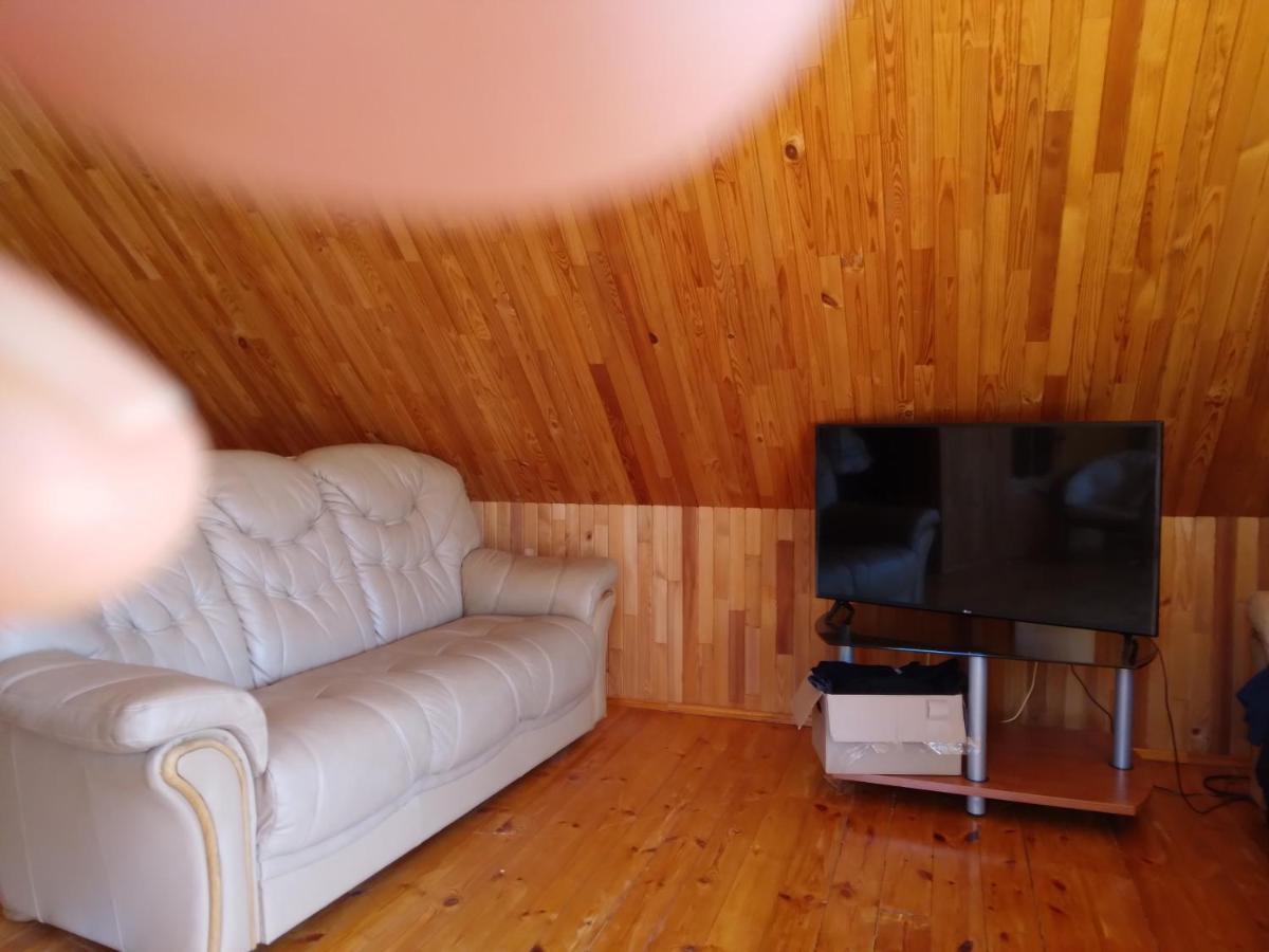 Guest House Vilcini Bernati Bagian luar foto