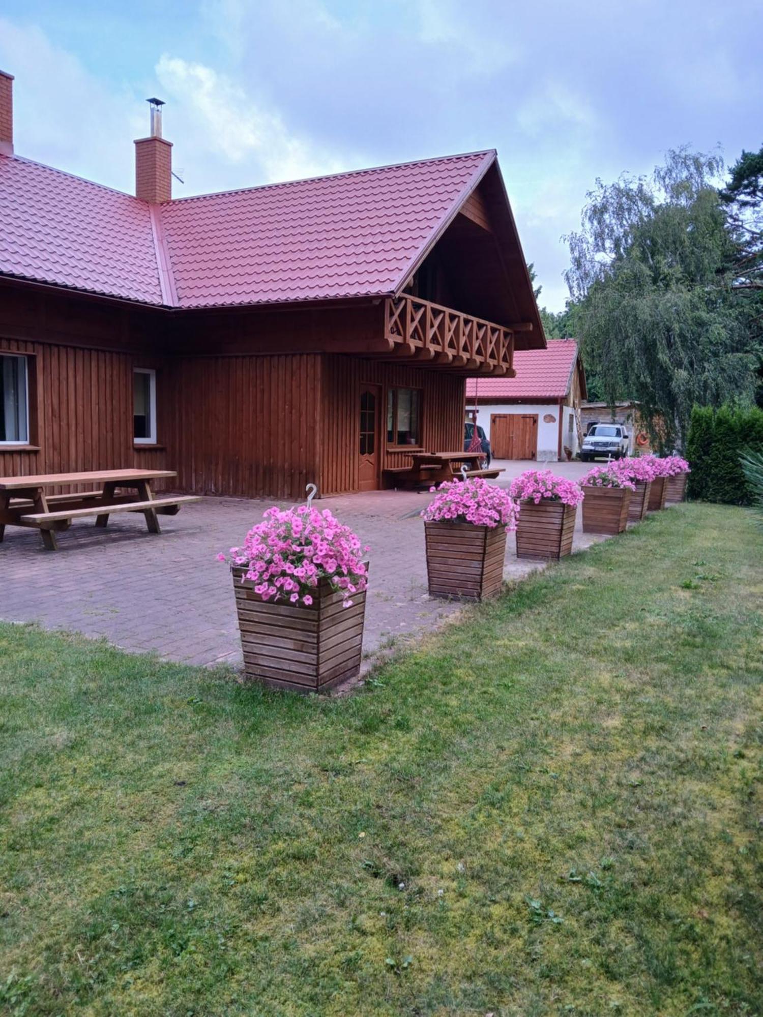 Guest House Vilcini Bernati Bagian luar foto