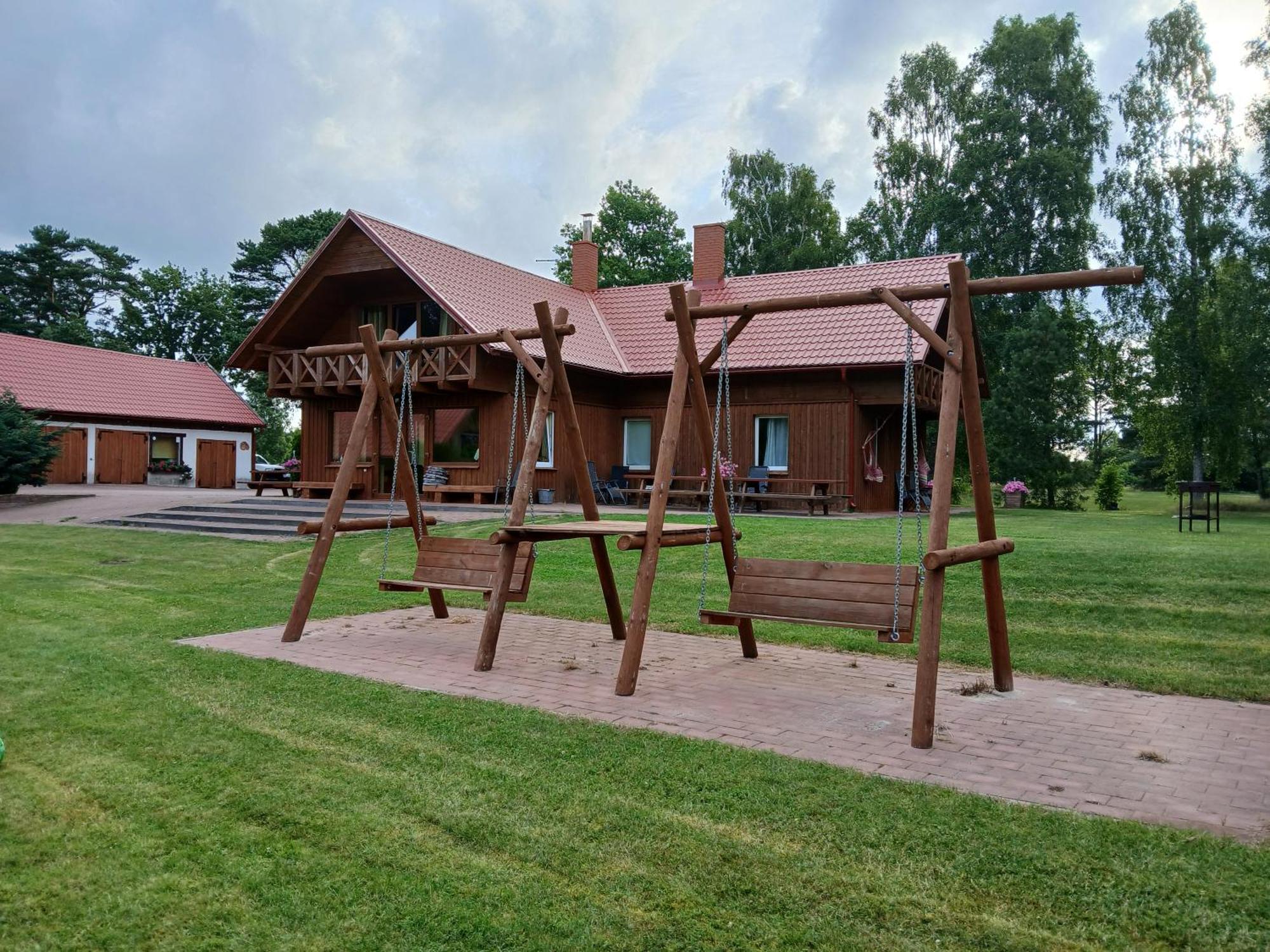 Guest House Vilcini Bernati Bagian luar foto