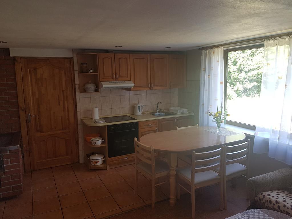 Guest House Vilcini Bernati Bagian luar foto